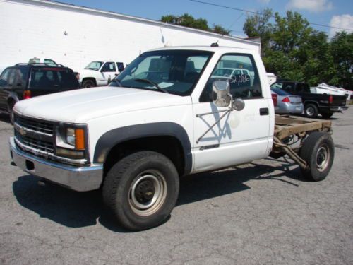 Just off fleet lease! a t &amp;t  altec work truck chassis 6.5 turbo diesel auto $$
