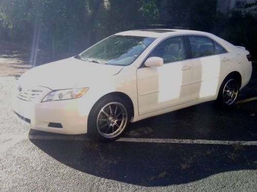 2009 toyota camry le !!!!!!no reserve!!!!!!