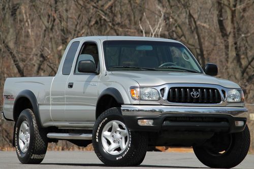 2004 toyota tacoma xtracab 4x4 v6 trd off-road new tires one owner clean carfax!