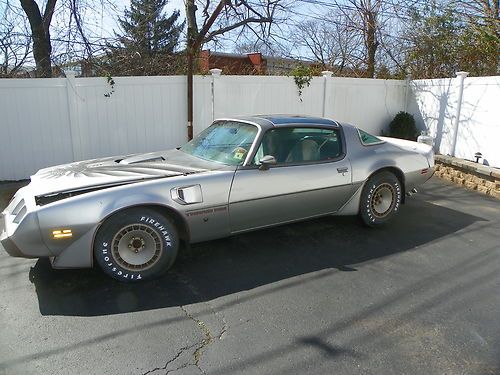 1979 pontiac trans am 10th anniversary 4 speed manual 2-door coupe
