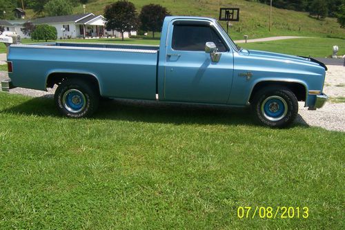 1983 chevy c10 truck. blue!!