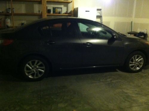 2012 mazda 3 itouring with skyactive and super low miles!