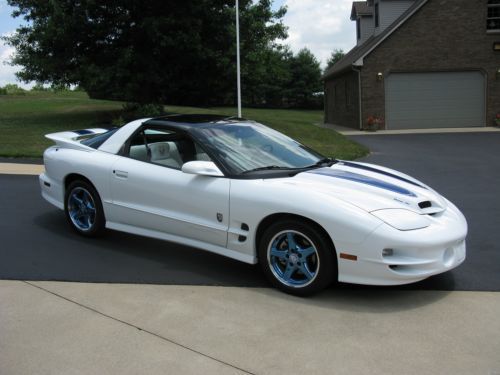1999 pontiac trans am collector car, loaded with options, 4,300 miles