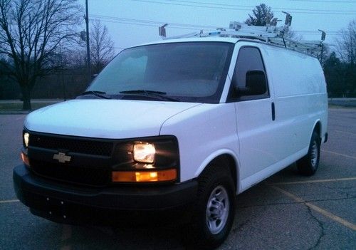 2009 chevy expres 2500 cargo van 4.8 141,000 miles clean well maintained