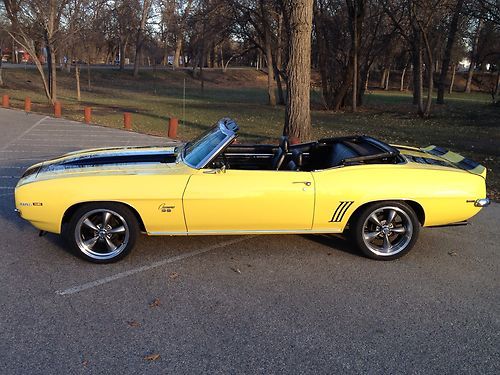 1969 chevy camaro ss convertible, absoultly beautiful car !!!!