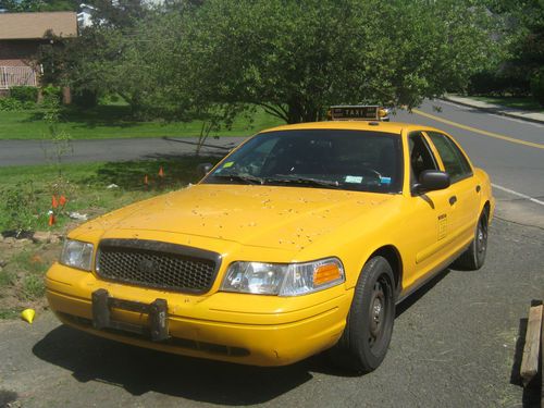 2008 ford crown victoria base model sedan 4-door 4.6l former yellow nyc taxicab