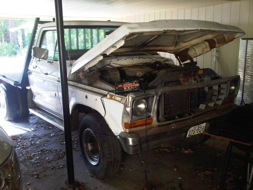 1978 ford flatbed single cab dually/4-wheel drive stick shift