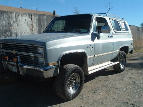 83  blazer 3/4 ton 4x4 diesel a/t runs great good condition lots of new parts
