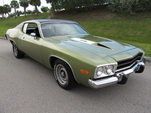 1973 plymouth roadrunner / great condition