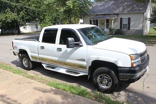 2007 chevy duramax 6.6l lt fully loaded with added options