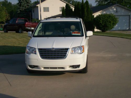 2008 chrysler town and country touring