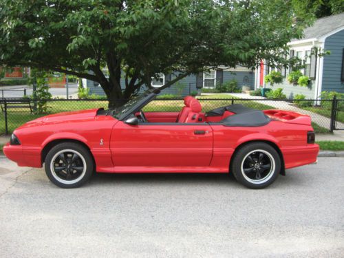 Red ford 1988 mustang convertible lx 5.0 newly painted
