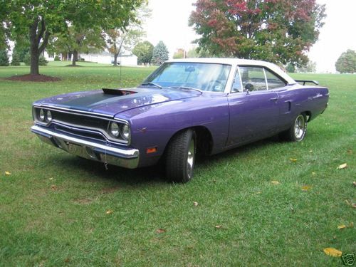 1970 plymouth roadrunner-plum crazy, restored, immaculate, numbers matching 383