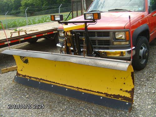 1992 chevy 3500 4wd turbo diesel dump / flat bed plow truck -only 61k miles