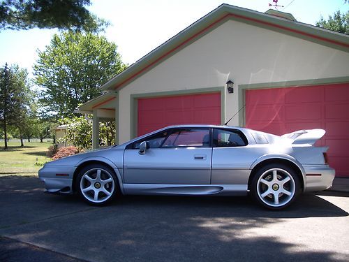 Pristine lotus esprit v8, 1 owner, all options, 5,243 miles-mechanically perfect