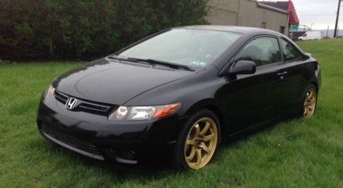 This is beautiful 2008 honda civic coupe black