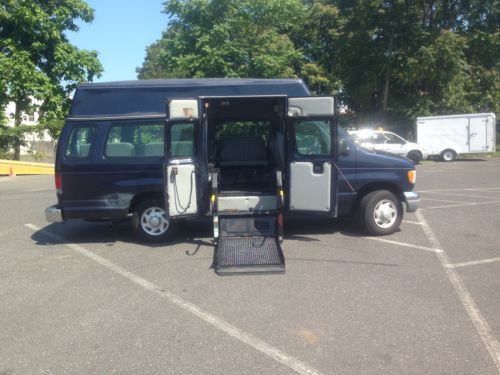 Van  wheelchair handicap 2002 ford e 250 low miles side entry ricon power ramp