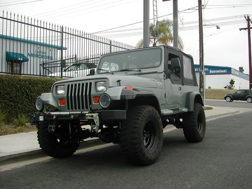 1992 jeep wrangler sahara edition**moab ready 4x4