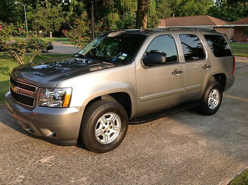 2008 chevrolet tahoe sport utility super clean only 19k miles
