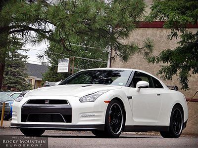 2013 nissan gt-r black edition one owner loaded car