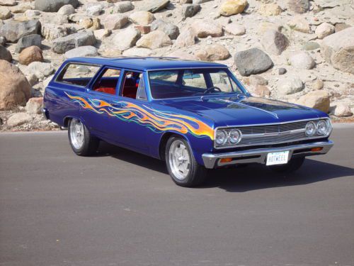 1965 chevy chevelle station wagon..modified...show quality.....look!
