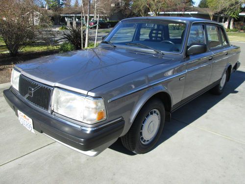 1987 volvo 240 dl 244 sedan low mileage 43k no rust california car garage kept