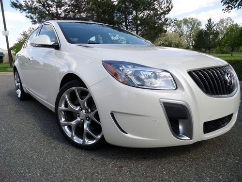 2012 buick regal gs 6spd turbo htd/ leather/ sunroof/ nav / no reserve