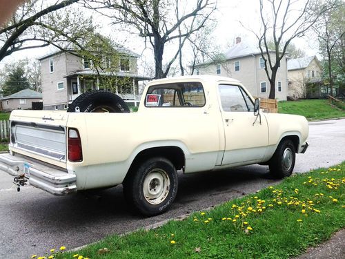 Dodge truck 1978 d200 series tan, great condition