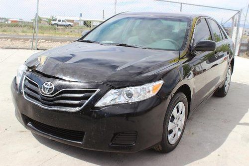 2011 toyota camry damaged rebuilder low miles economical wont last priced to sel