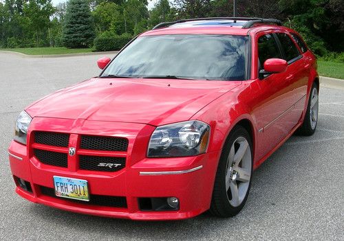 2007 dodge magnum srt8 hemi - fully loaded-magnificent condition
