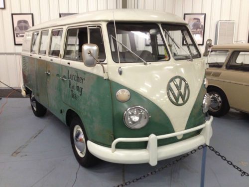 1966 volkswagen bus/vanagon standard 11 window