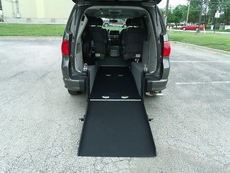 2010 brown se w/rse &amp; navigation handicap wheelchair van! rear entry