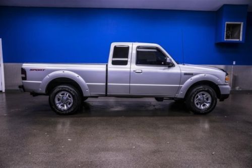 11 2wd 5 speed manual bed liner tow hitch 22k low miles 4.0l v6