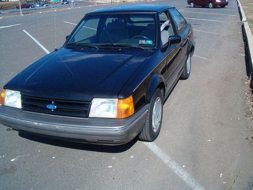 1990 ford escort black &amp; gray with 27k original miles on it! grandmoms car,look!