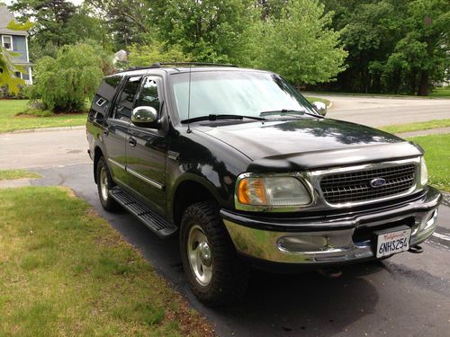 1998 black ford expedition xlt 4x4 125k miles