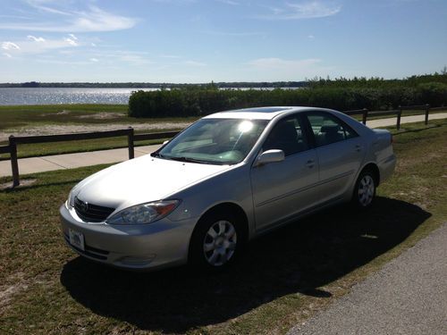 Toyota camry no reserve - 1 family owned - sunroof great condition ready to go