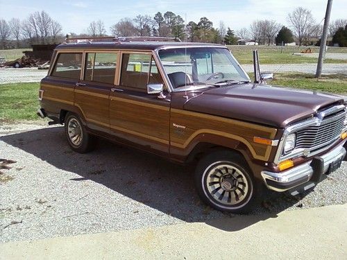 1983 jeep grand wagoneer limited 4x4 leather nice interior no reserve