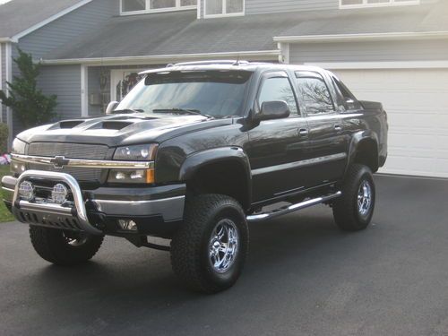 2005 chevrolet avalanche supercharged, lifted and loaded
