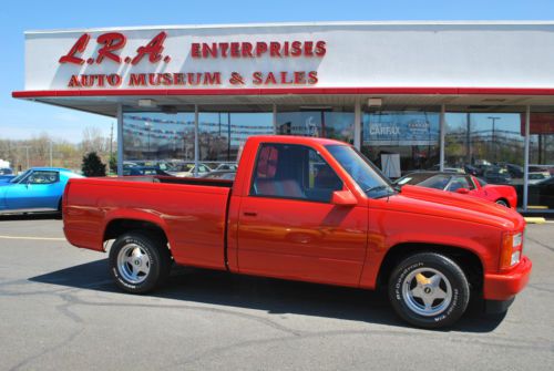 1990 chevy 1500 pick up custom truck, no reserve runs and drives perfect