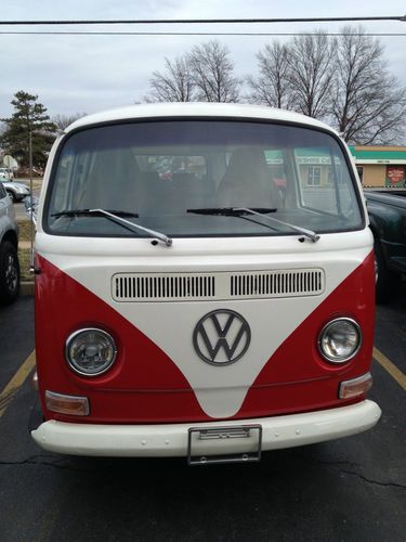 1972 volkswagen bus - fresh restored - ready to drive and enjoy!!