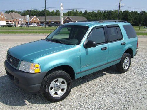 2004 ford explorer xls 4wd nice!