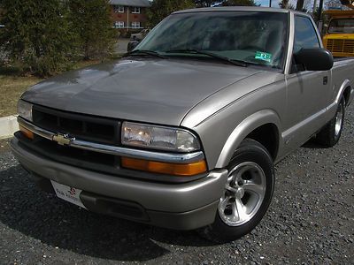 Chevy s10 gold tan manual cd player good tires new brakes bedliner maintained