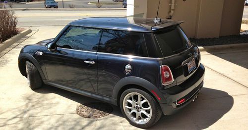 2007 mini cooper s w/navigation! fully loaded! new brakes and tires! msrp$36k