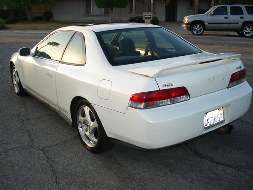 2000 honda prelude (5th gen), white - low miles (141k) - tons of extras!