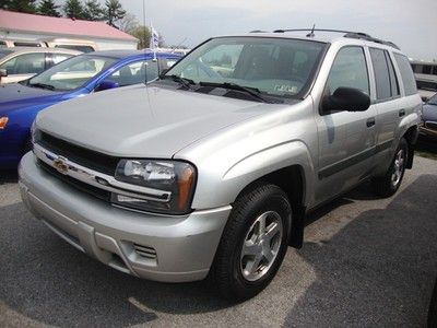 05 chevy 4x4 clean carfax 98k miles tow package suv 4wd 6 cylinder v6 a/c alloys