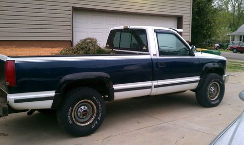 1990 gmc sierra 2500 4x4 with plow.... very clean &amp; runs great