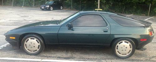 1984 porsche 928 s - 83k miles - rare color green - all original