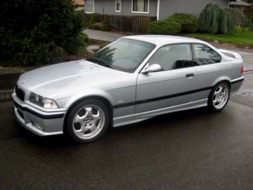 Bmw coupe e36 low 41k miles silver/black manual 5-speed mint