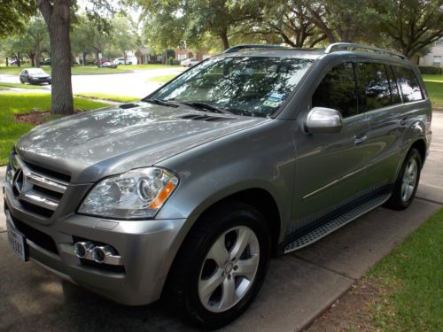 2010 mercedes gl450 body and interior is immaculate!! runs and drives like new!!