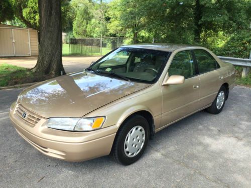 1997 toyota camry le sedan 2.2l -no reserve-1 owner - warranty -100000 miles-